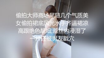 [MP4/ 493M] 极品美女姐妹花！幸福老哥双飞！双女舌吻调情，大屌抢着舔，主动骑乘位插骚穴