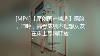 极品美女被色魔摄影师各种要求b里塞跳蛋高清露脸完整版